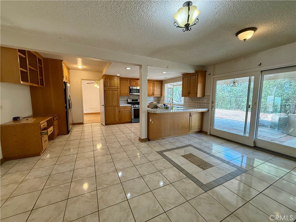 Oak Park (867) - Residential