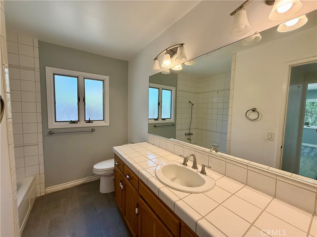 Oak Park (867) - Residential