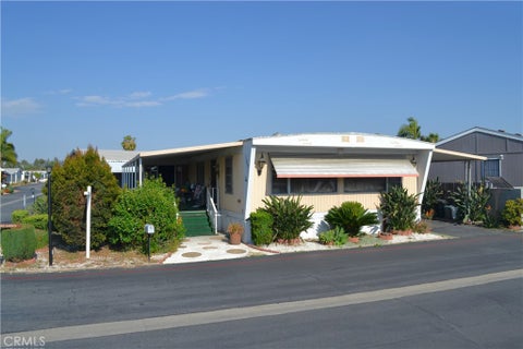 Photo of 1630 S Barranca Avenue #102, Glendora, CA 91740 (MLS # SR26095412)