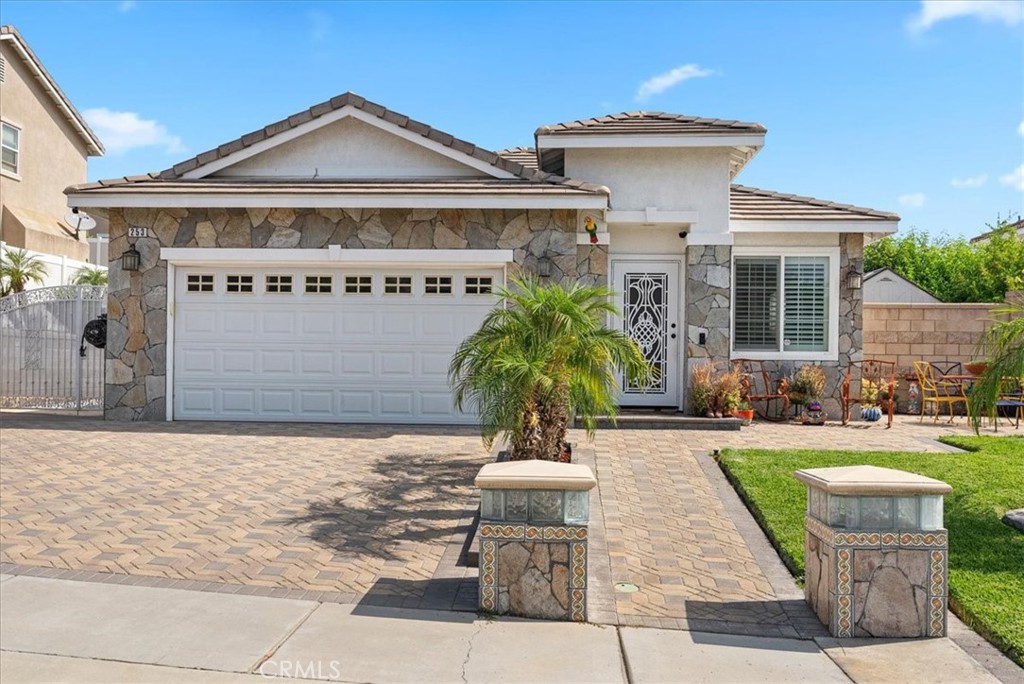 253 Kieswetter Street