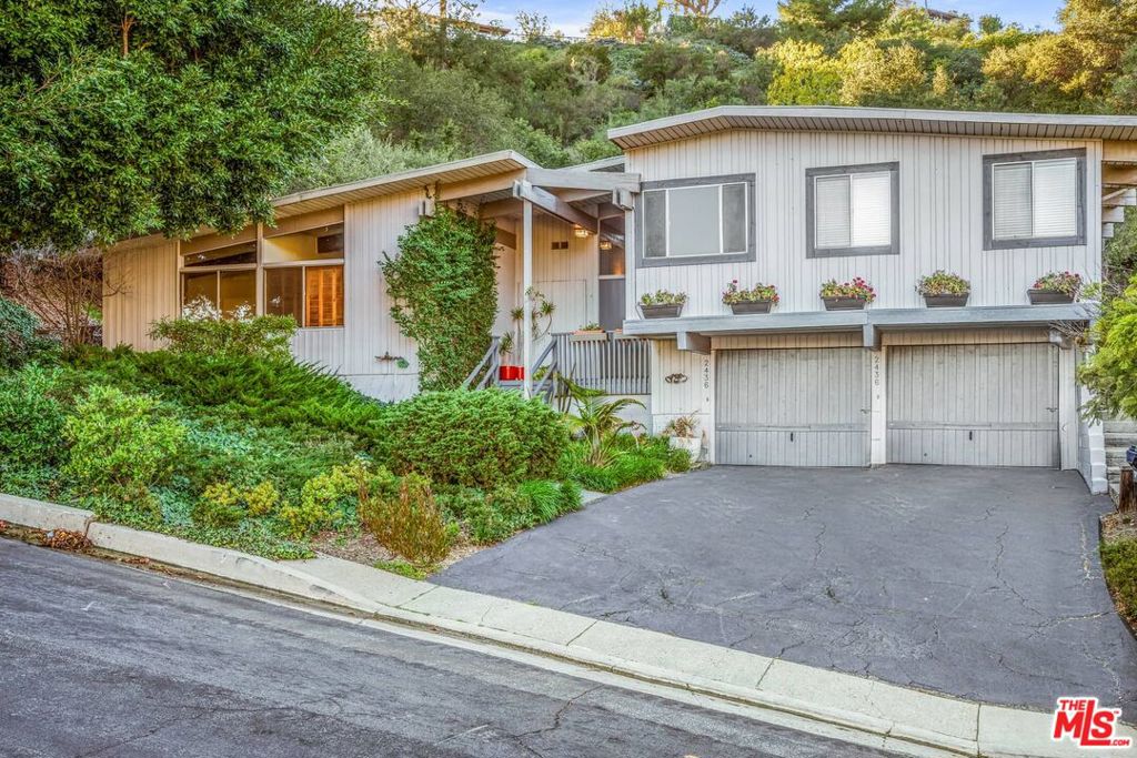 2436 Arbutus Drive