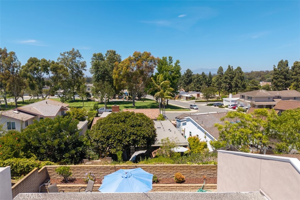 5231 Hiram Lane