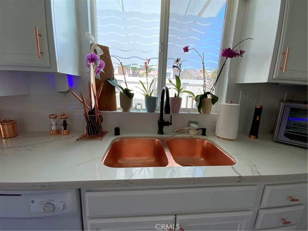 12438 Sonoma