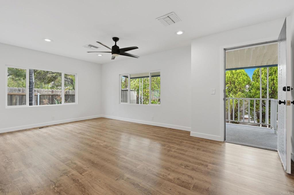 1145 E Barham Drive SPC 260