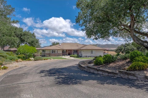 Photo of 688 Willow Road RD, Nipomo, CA 93444 (MLS # PI26174542)