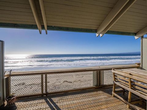 Photo of 753 The Shoreline, La Selva Beach, CA 95076 (MLS # ML82041001)