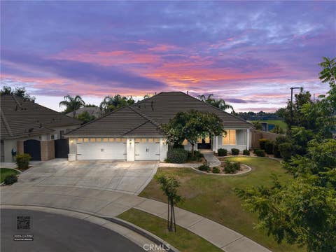 Photo of 6113 Dartmoor Wood AVE, Bakersfield, CA 93314 (MLS # SR26165173)