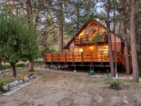 Photo of 42535 Avalon RD, Big Bear Lake, CA 92315 (MLS # OC26206793)