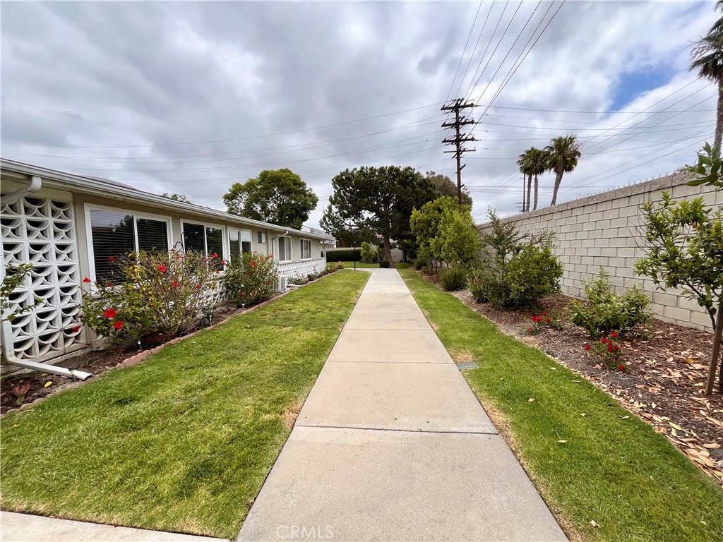 1842 Thunderbird Dr. M2-#1C