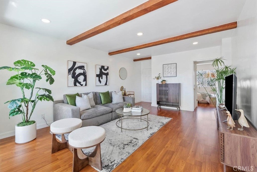 727 N Eucalyptus Avenue 18