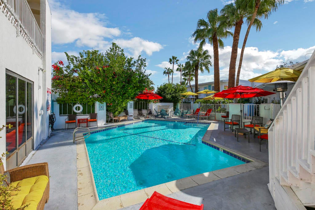 2525 Palm Canyon Drive