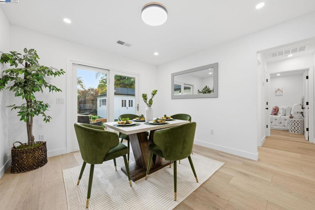 SAN LEANDRO BRDR - Residential