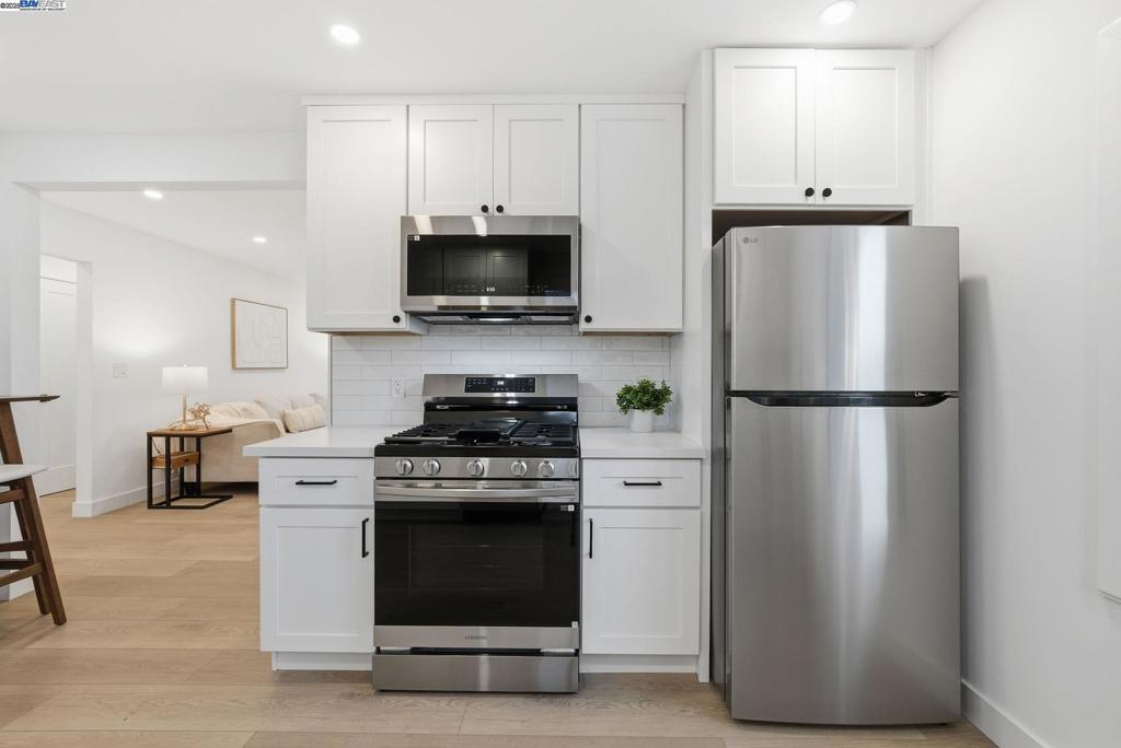 SAN LEANDRO BRDR - Residential