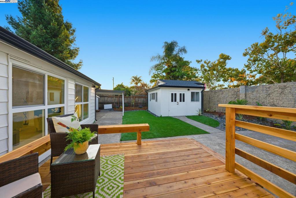 SAN LEANDRO BRDR - Residential