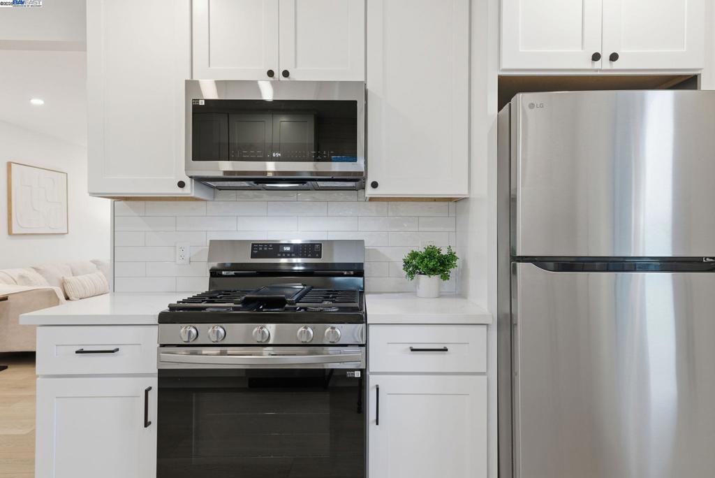 SAN LEANDRO BRDR - Residential