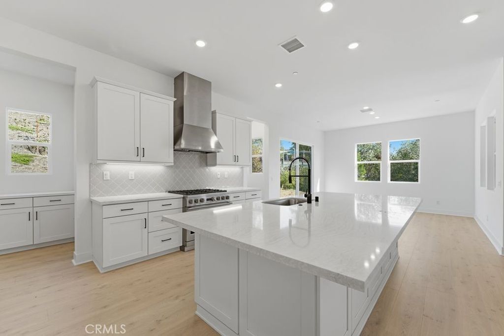 Photo of 356 N Meyer Lane, Glendora, CA 91741 (MLS # IG25258842)