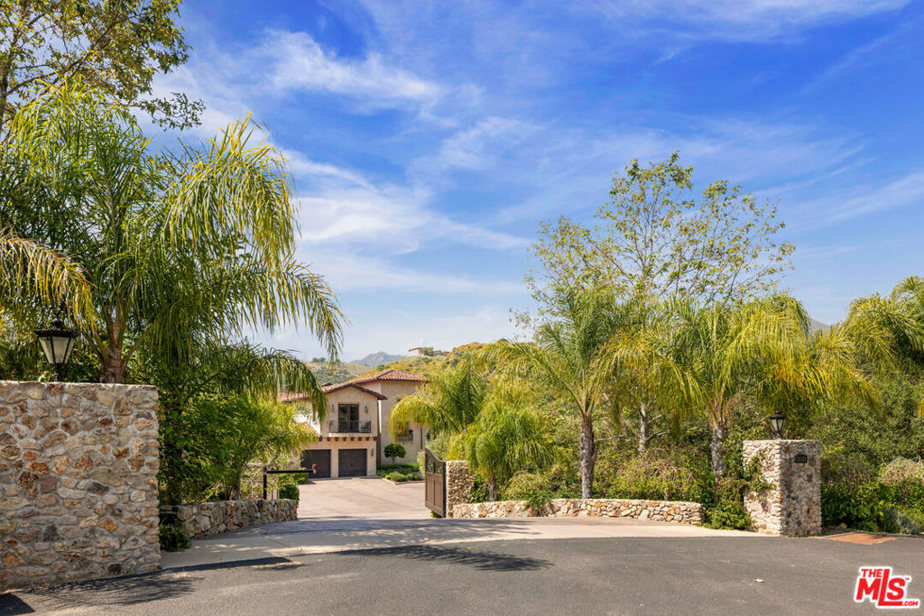 Properties 1 31823 Lobo Canyon Road