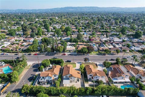 Tiny photo for 17543 Saticoy St ST, Northridge, CA 91325 (MLS # SR26102073)