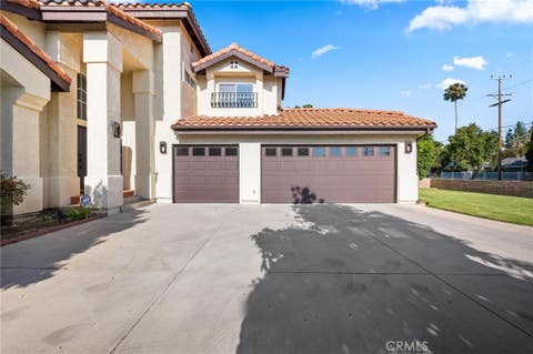 Tiny photo for 17543 Saticoy St ST, Northridge, CA 91325 (MLS # SR26102073)