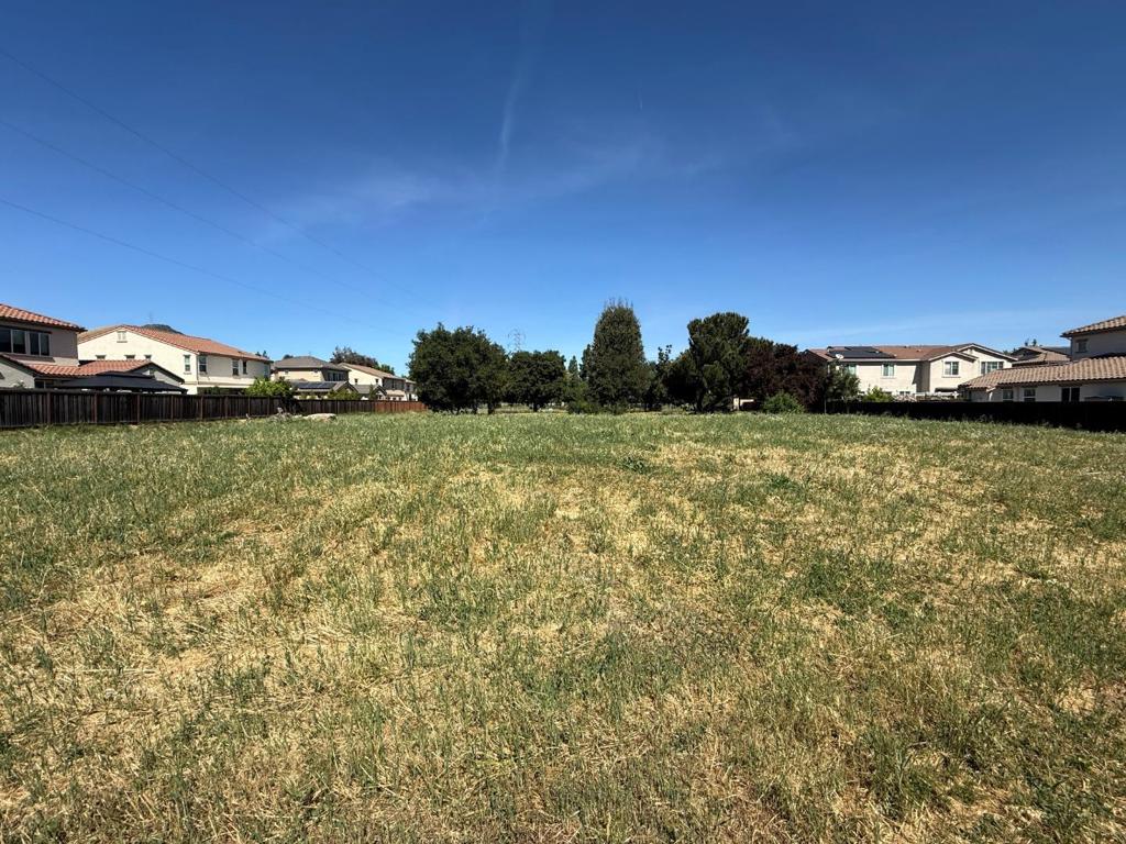220 W Edmundson Avenue