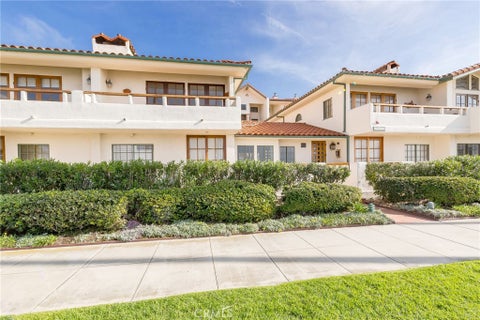 Photo of 1110 Esplanade #9, Redondo Beach, CA 90277 (MLS # SB26186190)