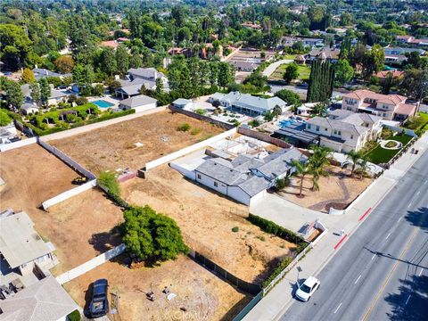 Photo of 512 S Barranca Street, West Covina, CA 91791 (MLS # TR25193246)