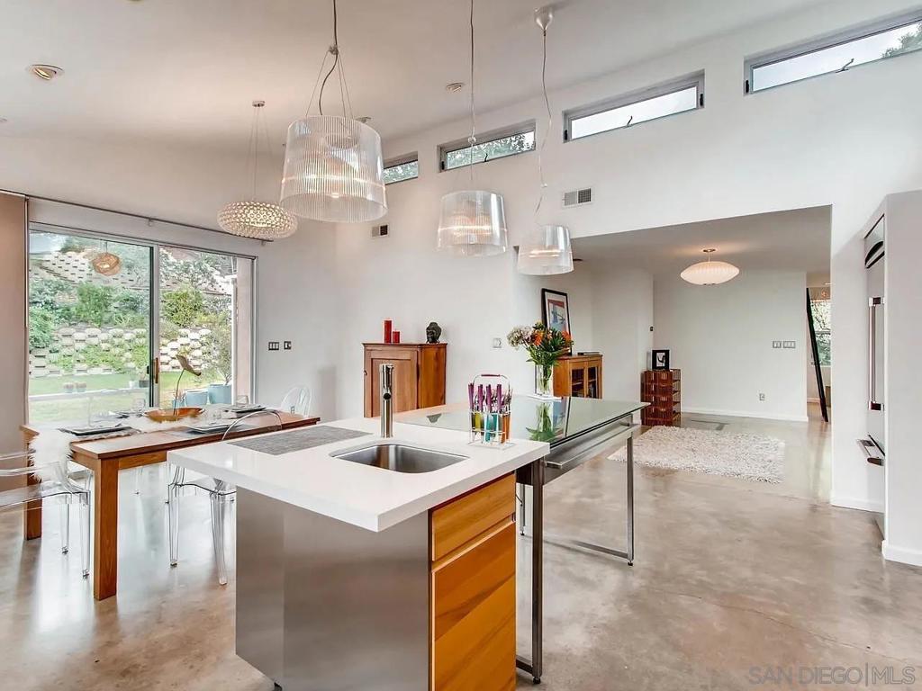 Clairemont - Residential Lease