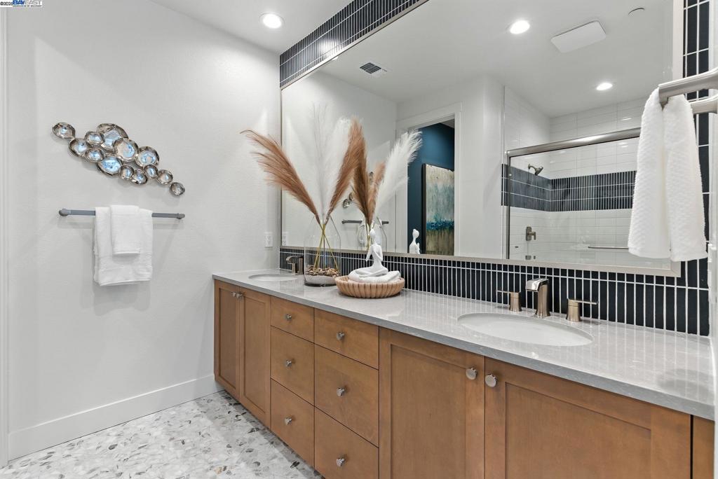 ALAMEDA - Residential