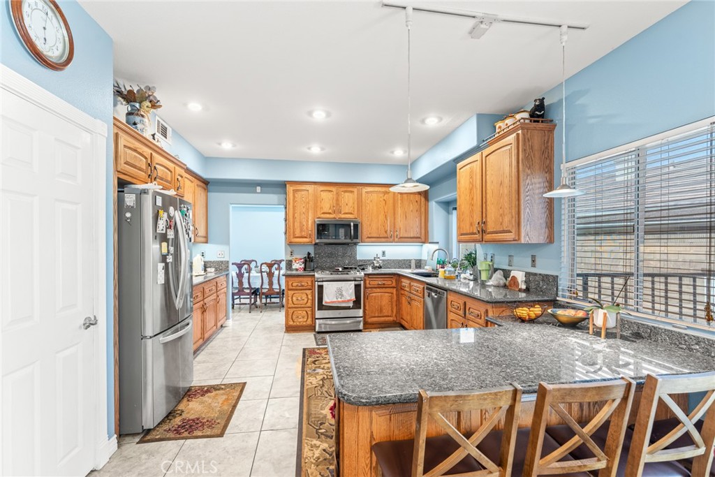 669 Liverpool Street