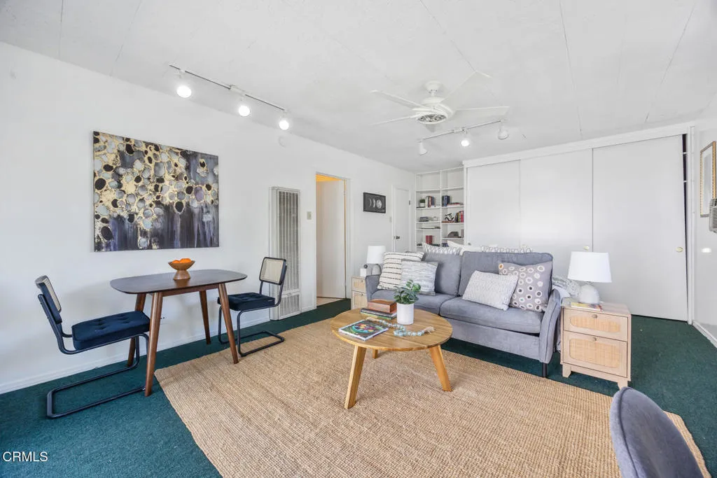 Pasadena, California 91104, United States, 3 Bedrooms Bedrooms, ,2 BathroomsBathrooms,Residential,Active,232730