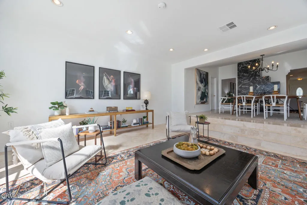 Pasadena, California 91104, United States, 3 Bedrooms Bedrooms, ,2 BathroomsBathrooms,Residential,Active,232730