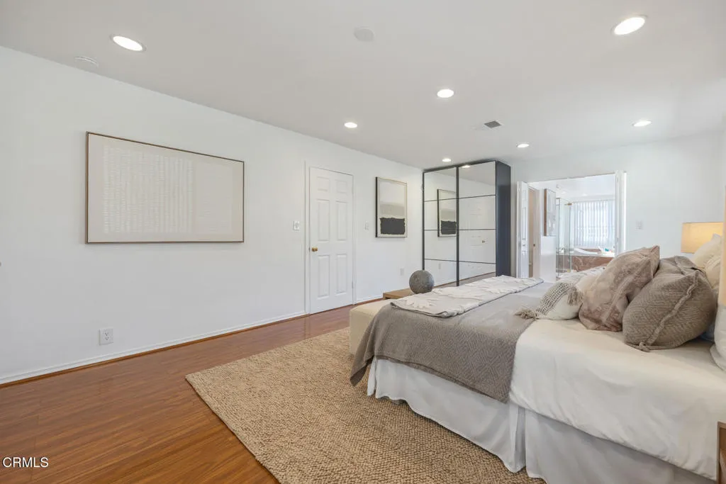 Pasadena, California 91104, United States, 3 Bedrooms Bedrooms, ,2 BathroomsBathrooms,Residential,Active,232730