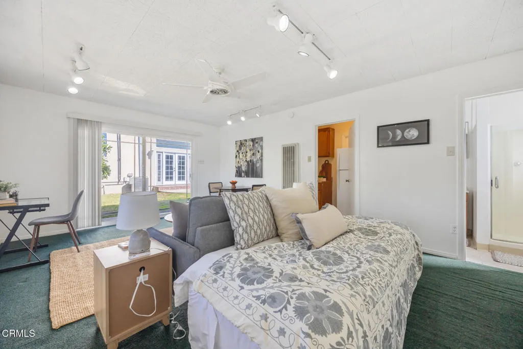 Pasadena, California 91104, United States, 3 Bedrooms Bedrooms, ,2 BathroomsBathrooms,Residential,Active,232730