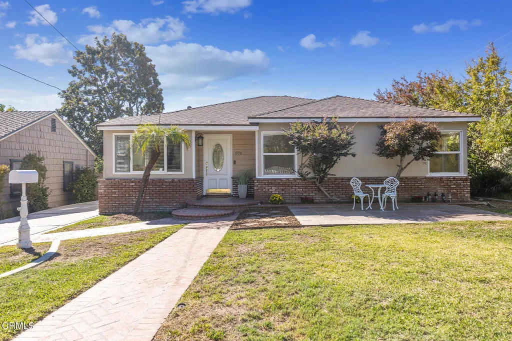 Pasadena, California 91104, United States, 3 Bedrooms Bedrooms, ,2 BathroomsBathrooms,Residential,Active,232730