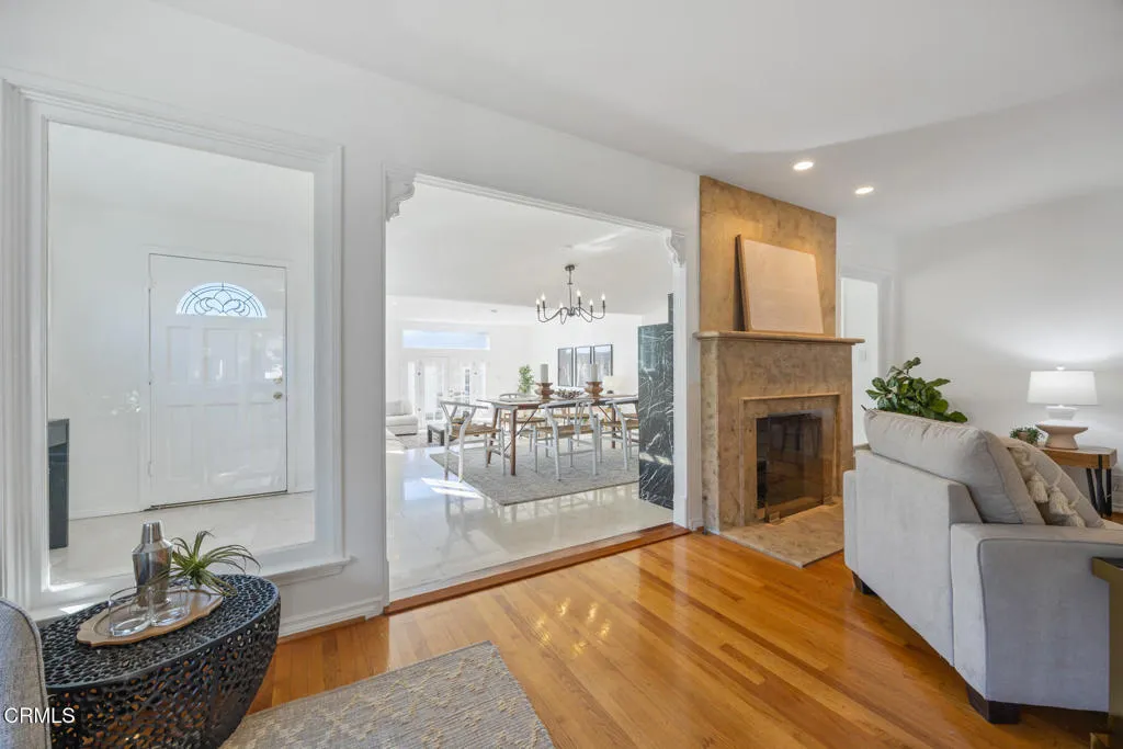 Pasadena, California 91104, United States, 3 Bedrooms Bedrooms, ,2 BathroomsBathrooms,Residential,Active,232730