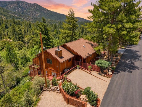 Photo of 2431 Antelope Way, Pine Mountain Club, CA 93222 (MLS # SR26234268)