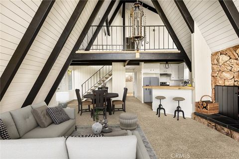 Photo of 206 S Fairway Dr, Lake Arrowhead, CA 92391 (MLS # IG25243641) Photo of 206 S Fairway Dr, Lake Arrowhead, CA 92391 (MLS # IG25243641)