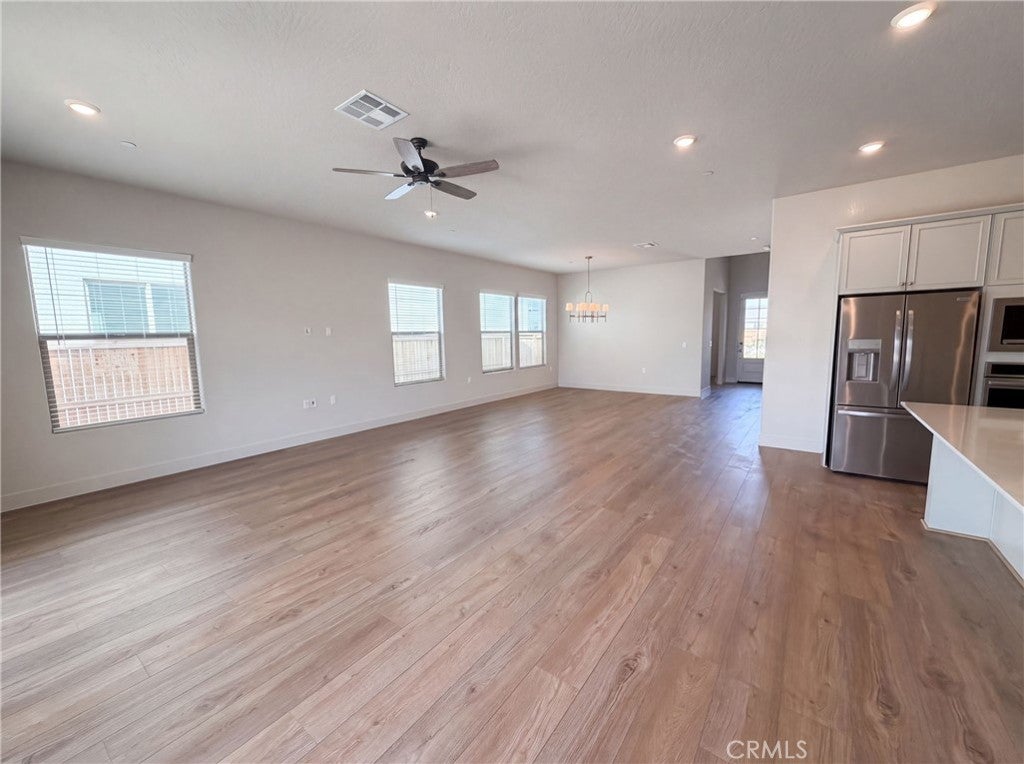 2262 N Marion