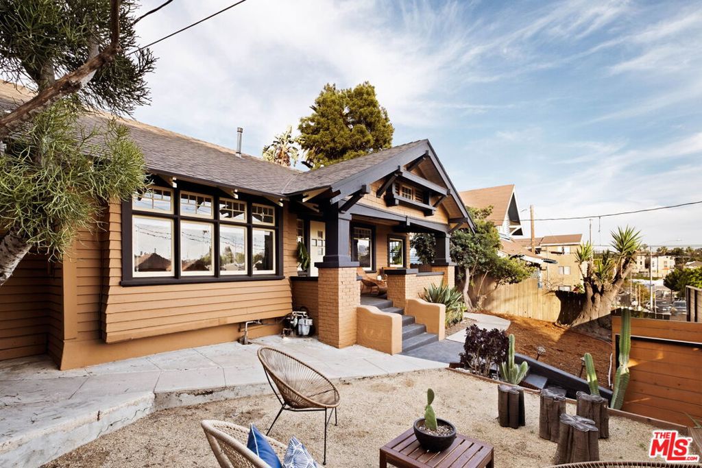 2217 Marathon Street