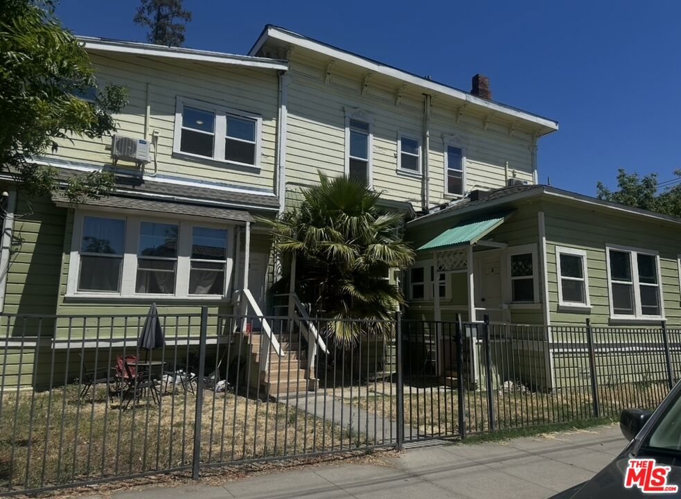 145 W Flora Street