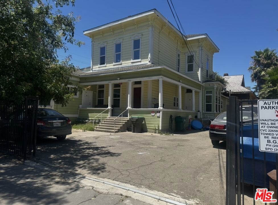 145 W Flora Street