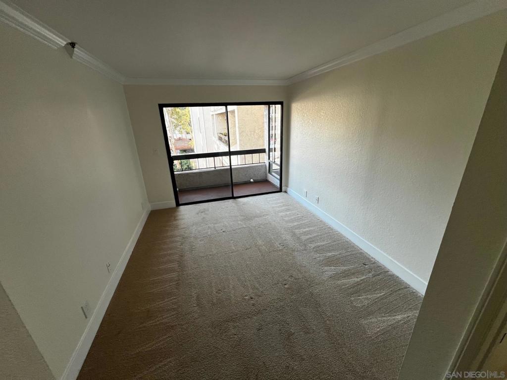 5705 Friars Rd 22