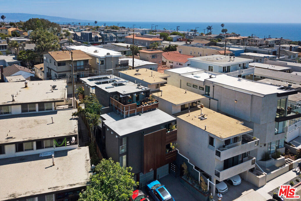 472 Rosecrans Avenue