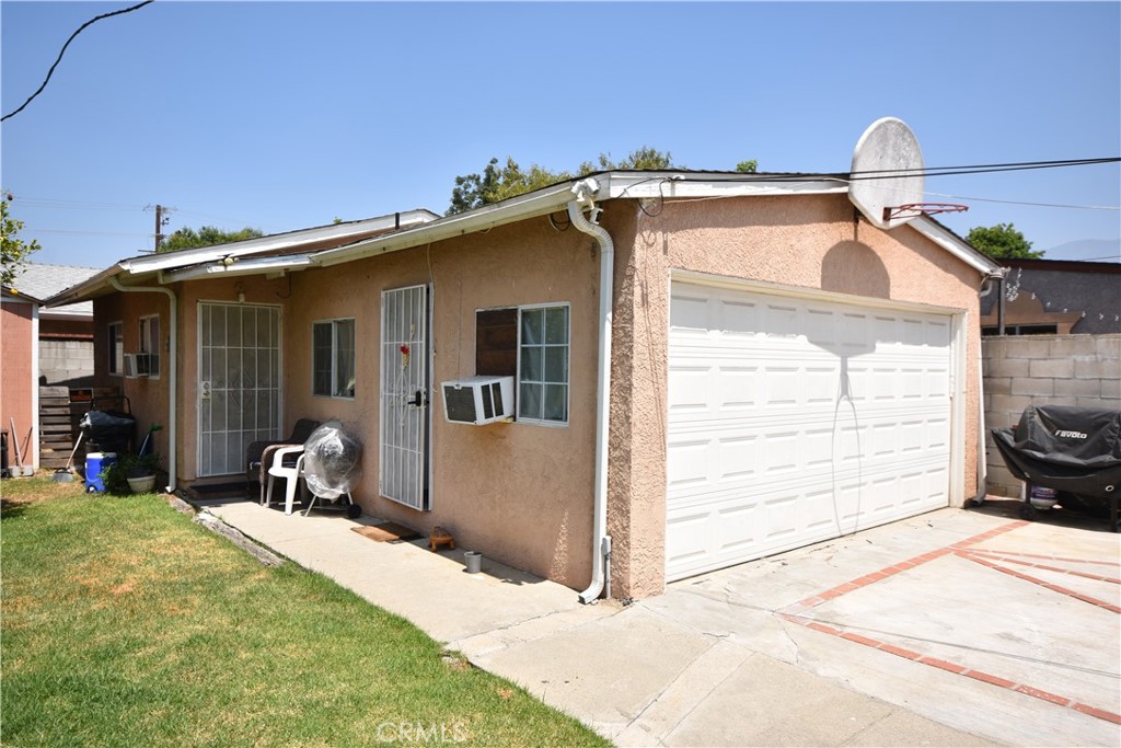 2211 Citrus View Avenue