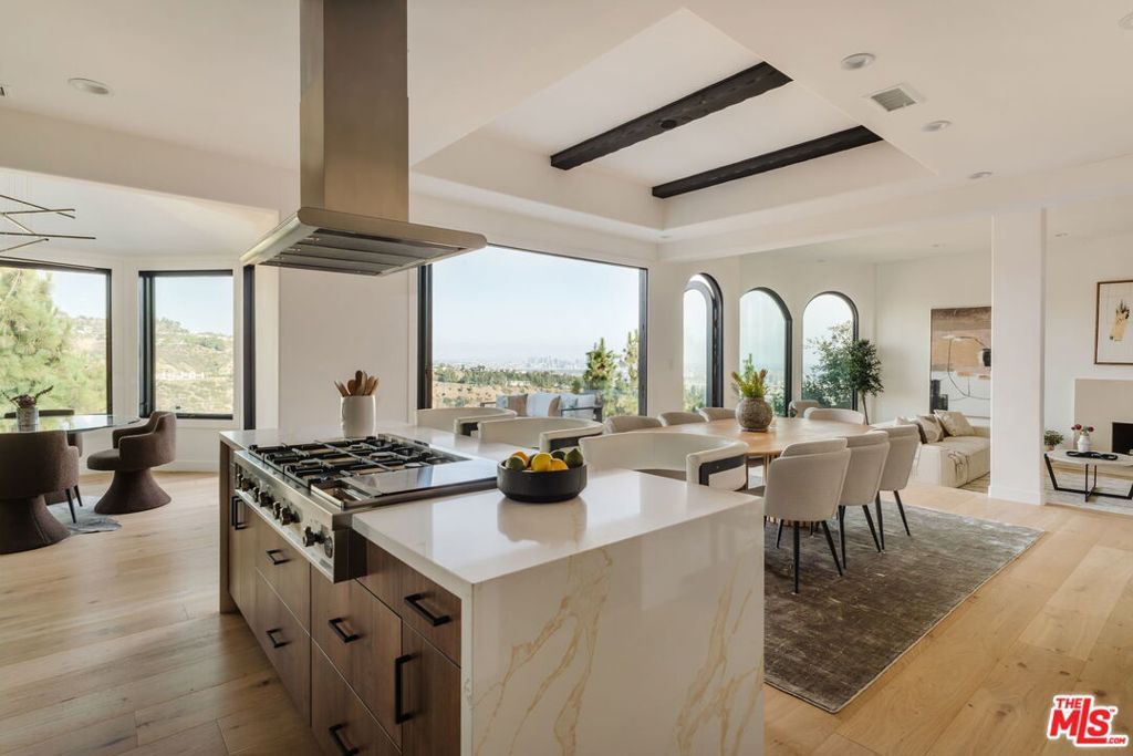 Photo of 1648 Summitridge Drive, Beverly Hills, CA 90210 (MLS # 25600155)