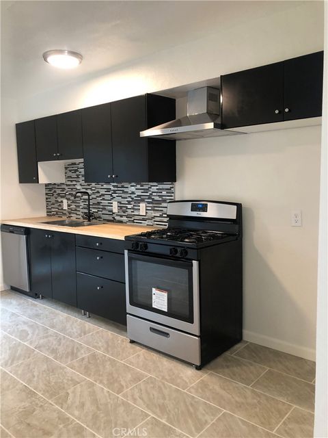 Photo of 136 W Saginaw Way #104, Fresno, CA 93705 (MLS # SR25250417) Photo of 136 W Saginaw Way #104, Fresno, CA 93705 (MLS # SR25250417)