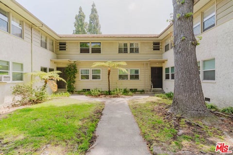 Photo of 3622 Kalsman Drive #2, Los Angeles, CA 90016 (MLS # 26988689)