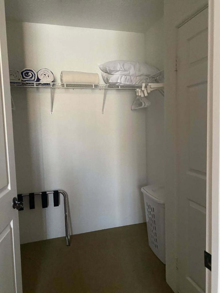 Casitas Las Rosas - Residential Lease
