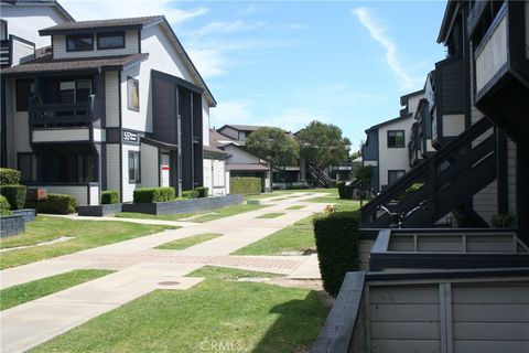 Tiny photo for 35 Stenner St #E, San Luis Obispo, CA 93405 (MLS # SC26072713)