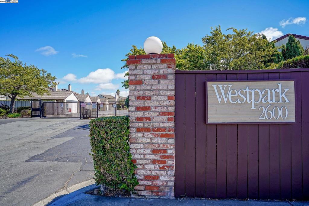 WEST PARK - Residential